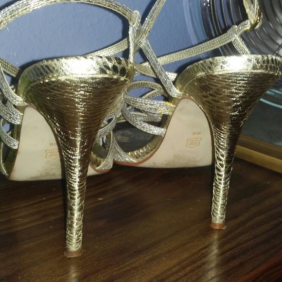 Silver and gold stilettos - Picture 7 of 7